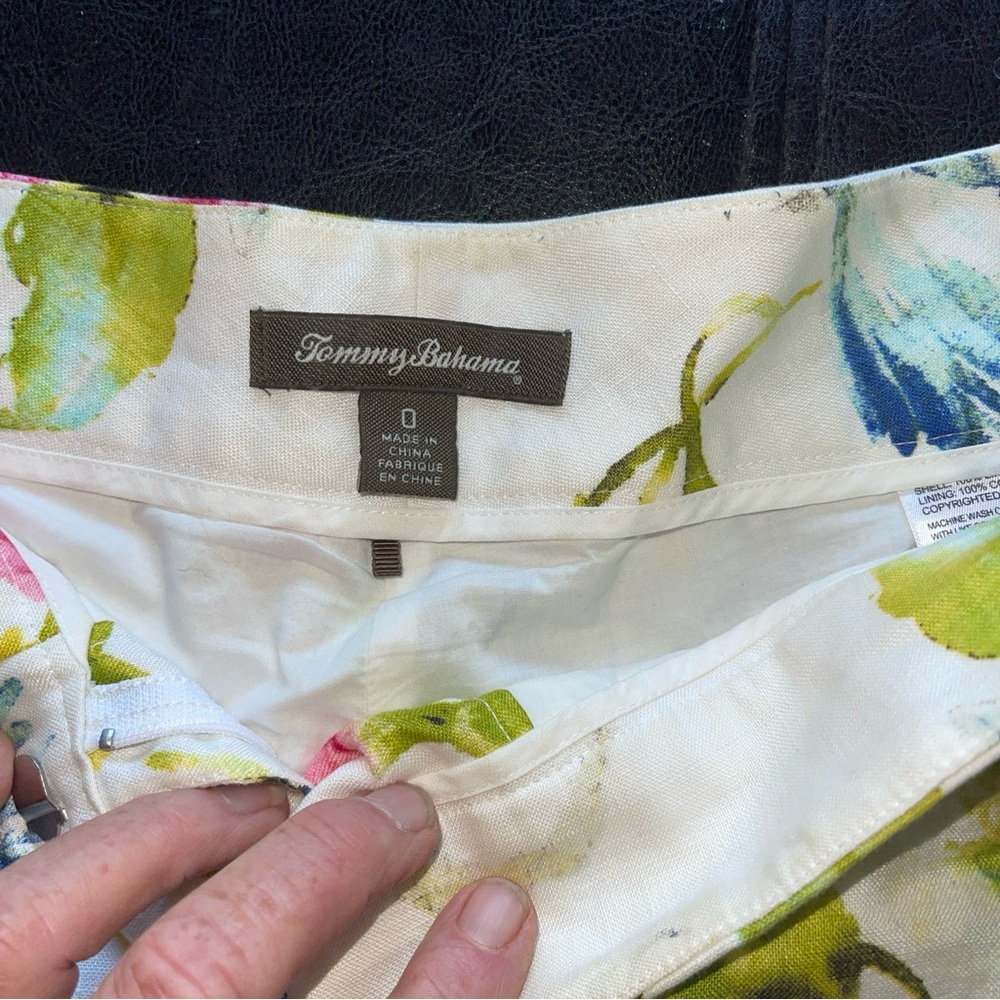 Tommy bahama linen cream floral shorts size 0